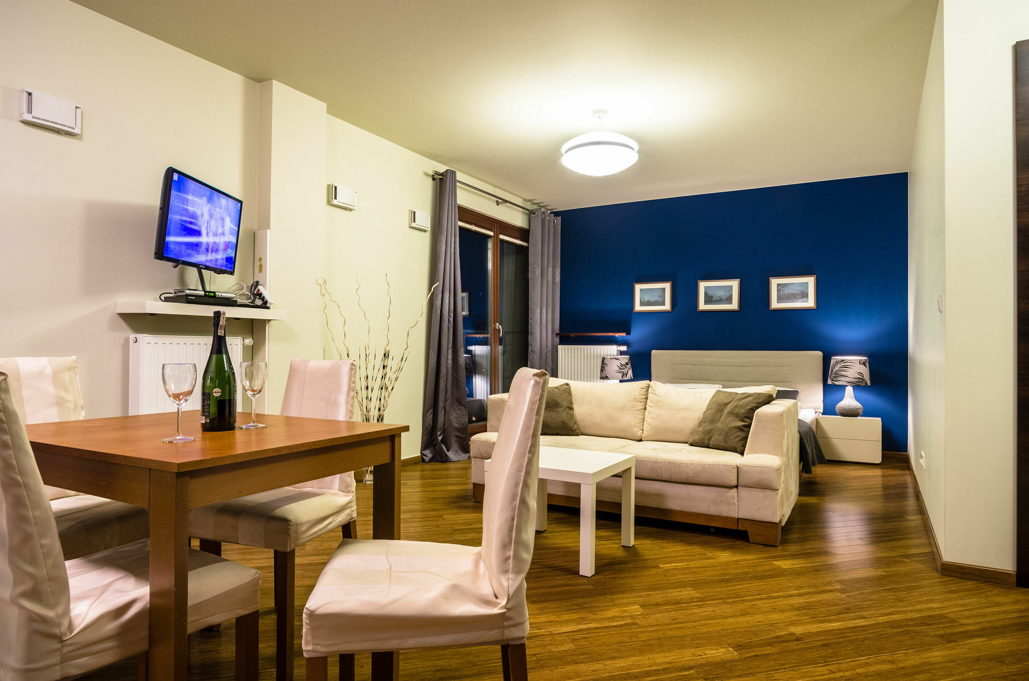 Silver Apartments Варшава Екстер'єр фото